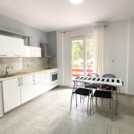 Apartment Promo Price September - By The Sea 1 Min From The Beach *