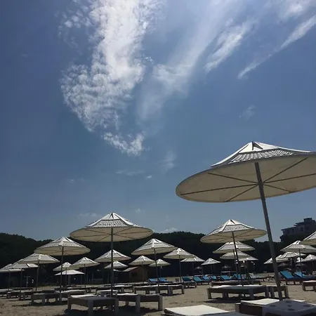 Apartment Promo Price September - By The Sea 1 Min From The Beach *
